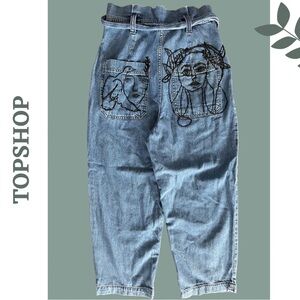 Topshop Moto Paper Bag Jeans
Picasso Line Art Pocket Design Belted
Size 26